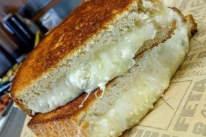 Meltz Bend Ultimate Grilled Cheese Sandwich